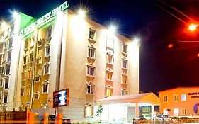 White House Hotel